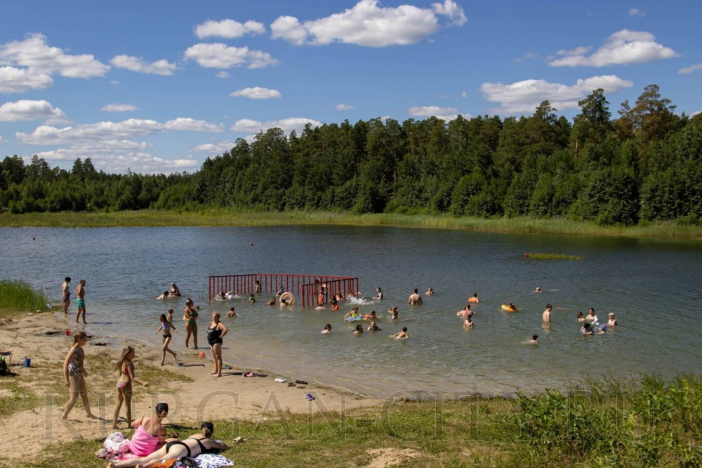 В столице Зауралья открыли муниципальные пляжи | В Кургане начали работу муниципальные пляжи