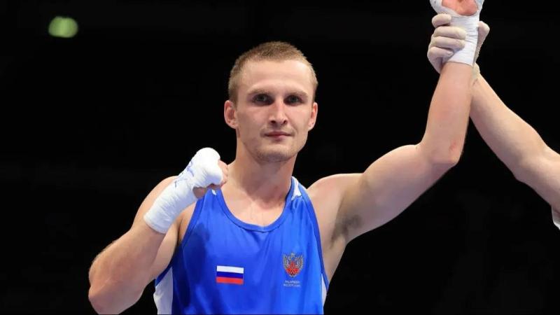 Каменский боксёр Шумков завоевал золото ЧМ по боксу в Дубае | Каменский боксёр Шумков - чемпион мира по боксу в Дубае