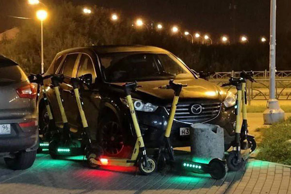 Креативные способы борьбы с неправильной парковкой: в Екатеринбурге придумали необычное наказание