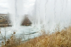 Сапёры ЦВО обезопасили от паводка село Варна в Челябинской области