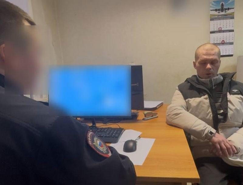 Жителю Каменска-Уральского грозит до шести лет тюрьмы за траты с чужой карты | В Каменске-Уральском мужчина потратил деньги с чужой карты и попал под суд