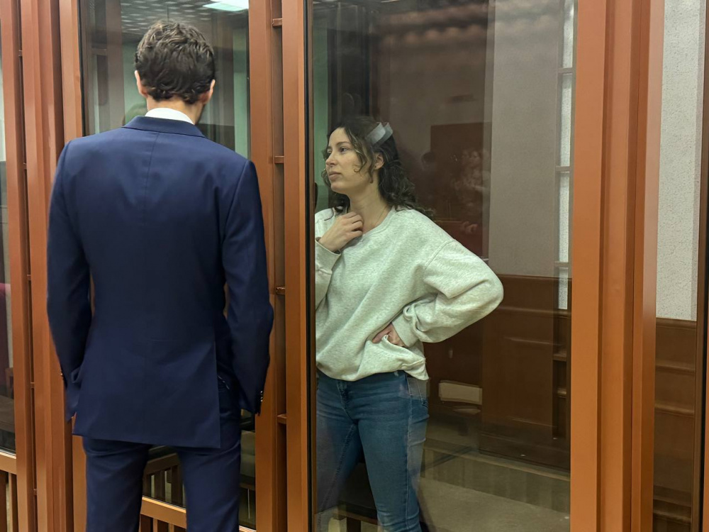 Ксении Карелиной дали 12 лет колонии за перевод денег киевскому режиму | Гражданка России и США отправится в колонию за измену Ксении Карелиной дали 12 лет колонии за перевод денег киевскому режиму | Гражданка России и США отправится в колонию за измену