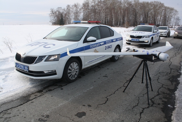 В Свердловской области движение на междугородных трассах контролируют с помощью беспилотных летательных аппаратов Росгвардии В Свердловской области движение на междугородных трассах контролируют с помощью беспилотных летательных аппаратов Росгвардии