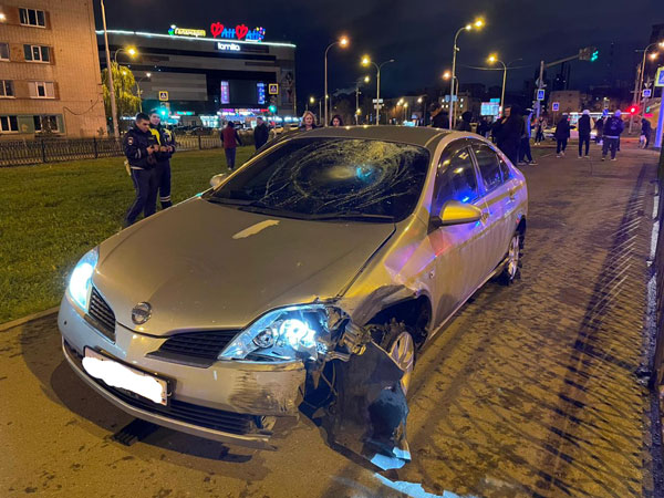 В Екатеринбурге инспекторы ГИБДД применили табельное оружие для остановки неадекватного водителя В Екатеринбурге инспекторы ГИБДД применили табельное оружие для остановки неадекватного водителя