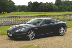 Автомобиль Бонда из "Кванта милосердия" продан за 390 тысяч долларов Автомобиль Бонда из "Кванта милосердия" продан за 390 тысяч долларов