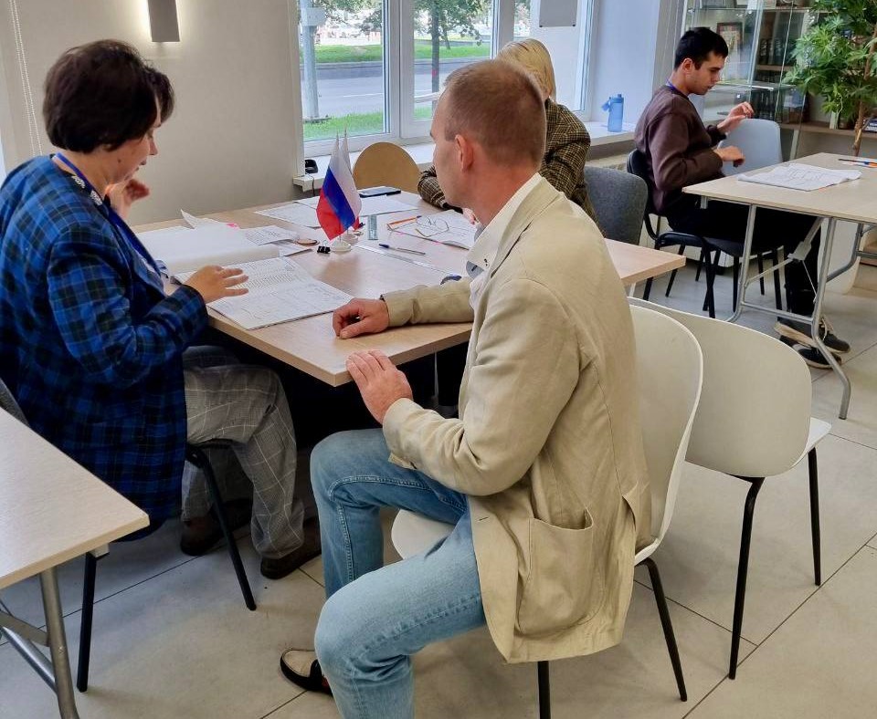 "Единая Россия" получила 54,48% голосов на выборах в челябинское Заксобрание | Избирком назвал партии, которые прошли в Заксобрание Челябинской области "Единая Россия" получила 54,48% голосов на выборах в челябинское Заксобрание | Избирком назвал партии, которые прошли в Заксобрание Челябинской области