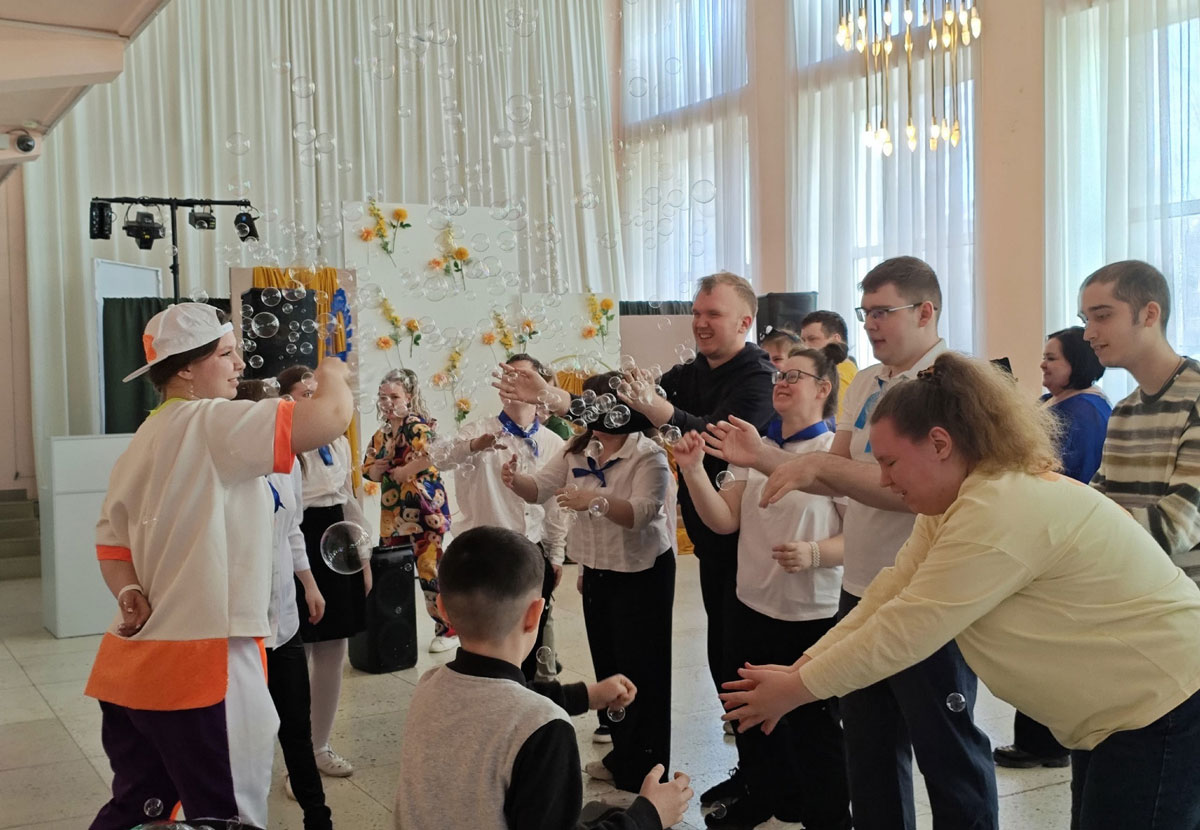 В Каменске-Уральском прошла встреча о поддержке детей с аутизмом | В Каменске-Уральском обсудили помощь детям с аутизмом