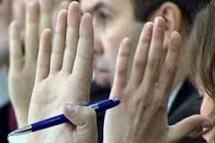 В Первоуральске депутаты отменили вето Юрия Переверзева