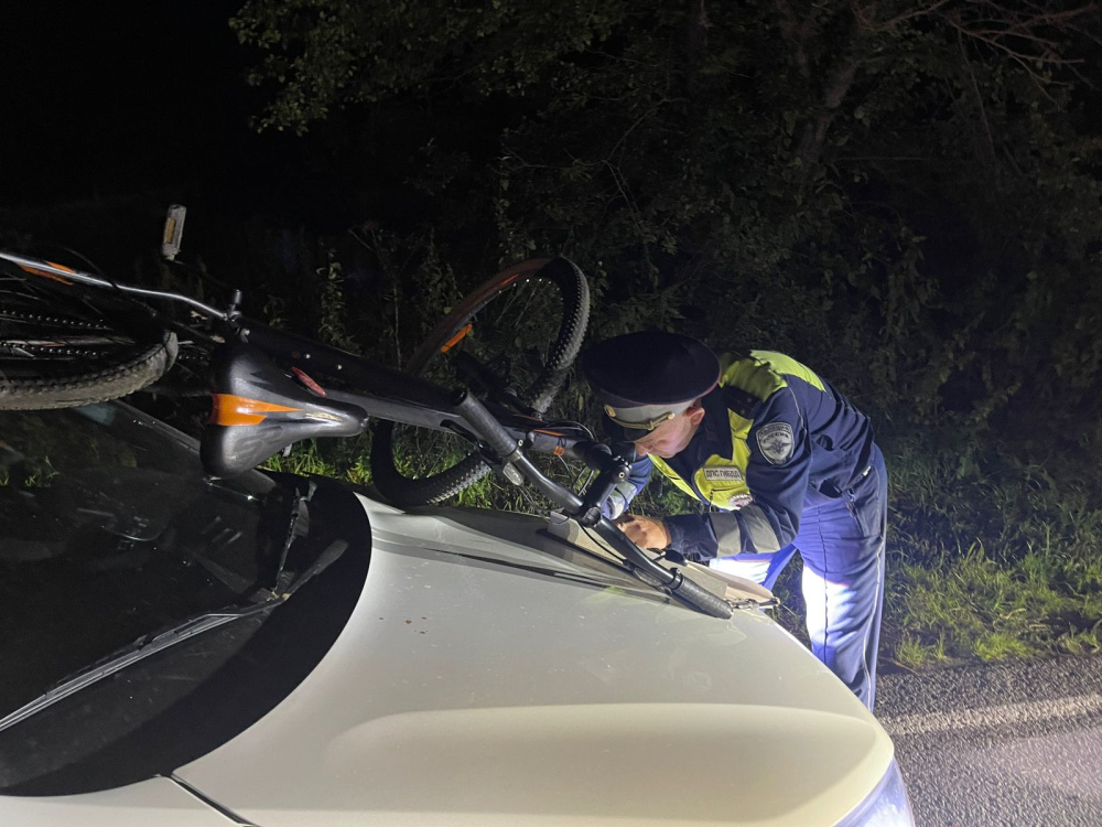 В Краснотурьинске 12-летний велосипедист погиб под колёсами «Лады»  | На Урале «Лада» задавила 12-летнего велосипедиста 