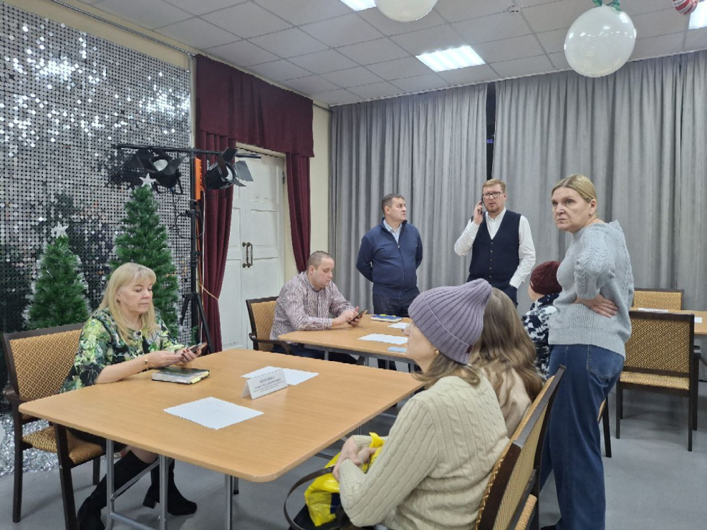 Встреча «одного окна» в Первоуральске: где ветераны и семьи участников СВО могут получить помощь от всех служб города | В Первоуральске проходят ежемесячные встречи с участниками СВО и ветеранами