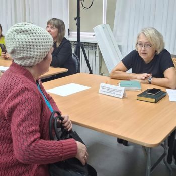 Поддержка участников СВО в Первоуральске: как проходят ежемесячные встречи | В Первоуральске проходят ежемесячные встречи для участников СВО