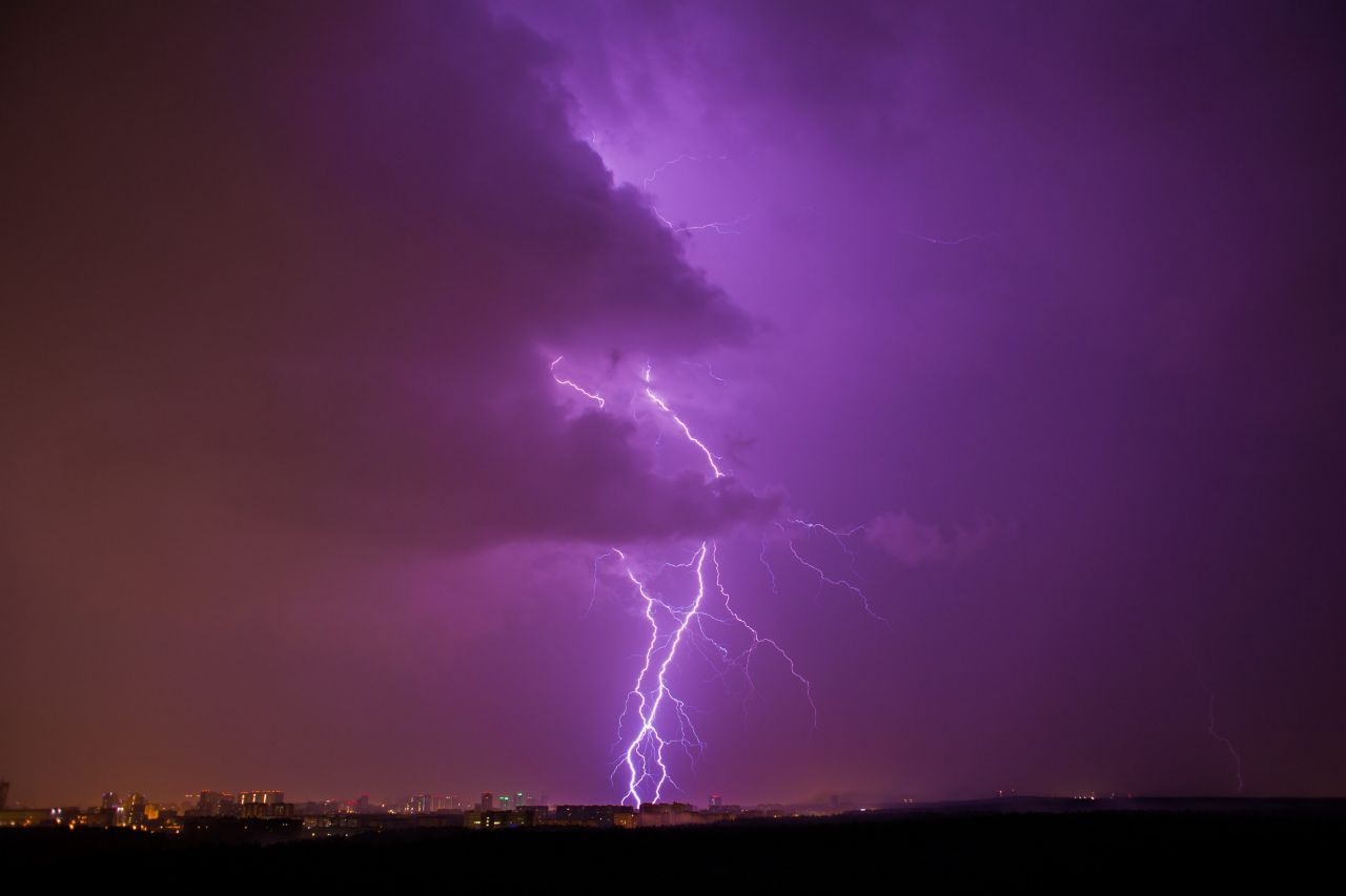 Синоптики объявили о непогоде в Свердловской области