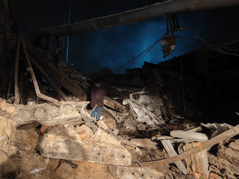 Авария в котельной в Нижнем Тагиле: погиб один человек, расследование по факту обрушения | В Нижнем Тагиле погиб рабочий при обрушении котельной — расследование продолжается Авария в котельной в Нижнем Тагиле: погиб один человек, расследование по факту обрушения | В Нижнем Тагиле погиб рабочий при обрушении котельной — расследование продолжается