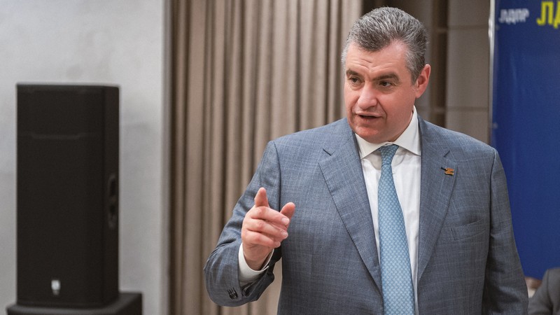 ЛДПР увековечит подвиг ветеранов СВО в граните, обещал своему раненому однопартийцу Председатель партии Леонид Слуцкий