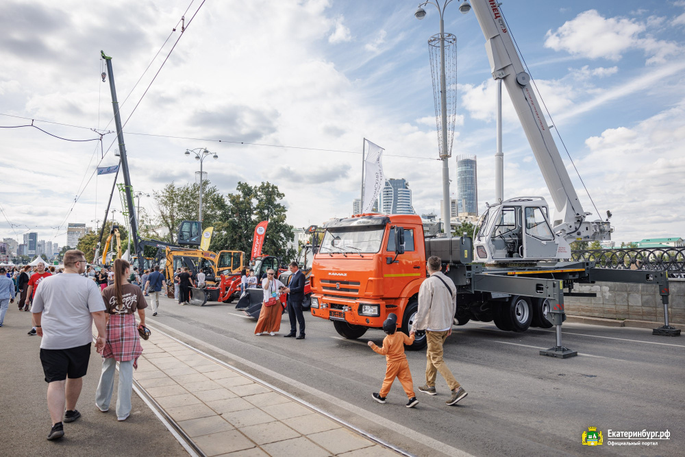 Дима Билан и другие — на Урале с размахом отметили День строителя  | Дима Билан поздравил уральских строителей с праздником 