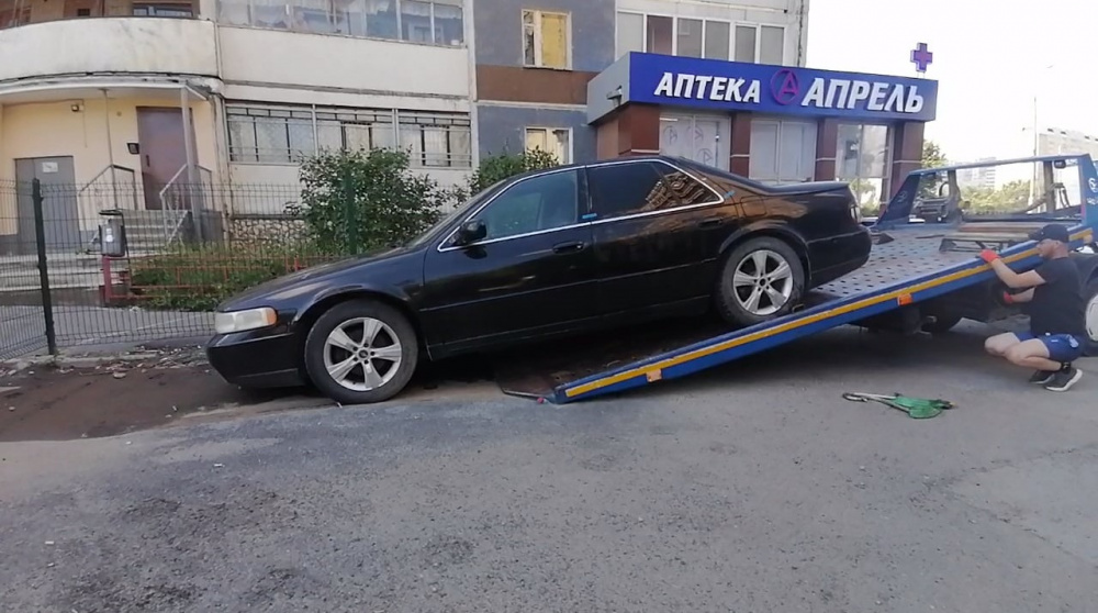 В Екатеринбурге судебные приставы арестовали автомобили должника | Уралец накопил долги на 355 тысяч рублей им лишился автомобилей В Екатеринбурге судебные приставы арестовали автомобили должника | Уралец накопил долги на 355 тысяч рублей им лишился автомобилей