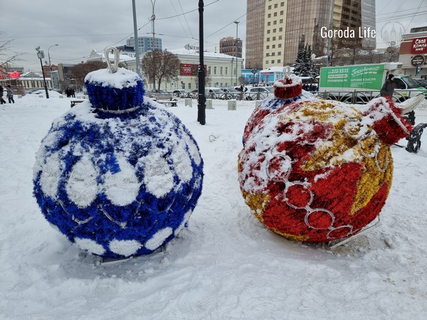 Каменск-Уральский зовет бизнес создать новогоднюю магию: стартует конкурс на лучшее оформление торговых точек | Конкурс новогоднего оформления в Каменск-Уральском: как участвовать бизнесу