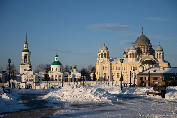 Пассажиров «Ласточек» в духовной столице Урала будут встречать на новых автобусах