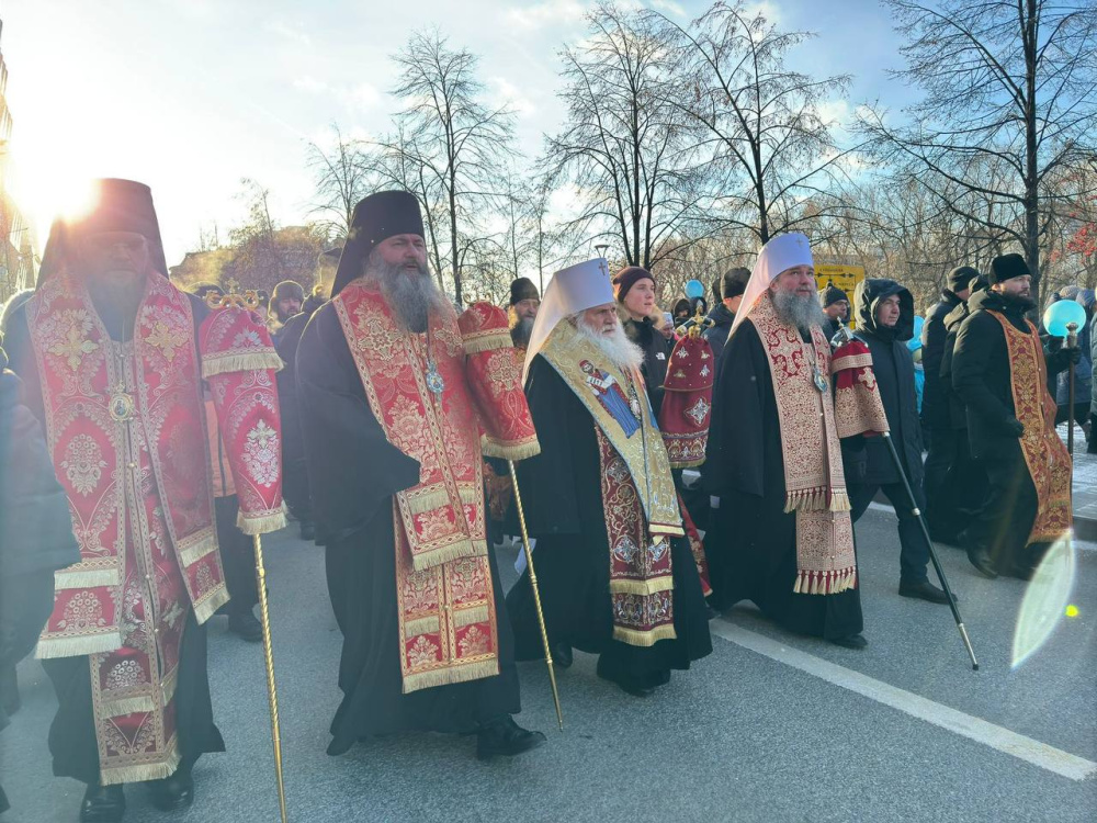 Крестный ход в Екатеринбурге 7 декабря: маршрут и ограничения движения | В Екатеринбурге пройдёт крестный ход в честь дня святой Екатерины