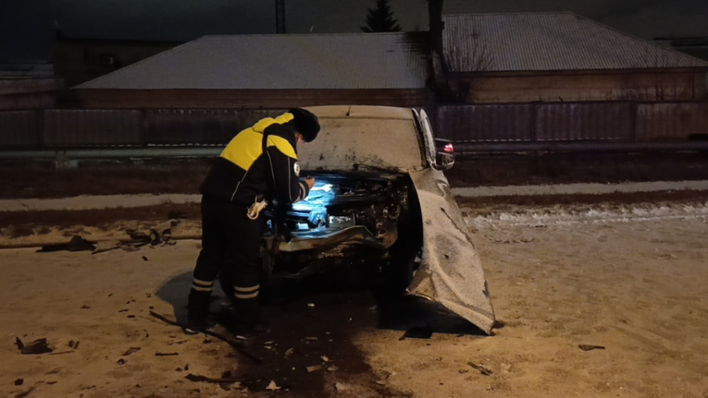 Четыре человека пострадали в лобовом столкновении на Индустриальной в Нижнем Тагиле: Opel Meriva вылетел на встречку | В ДТП на Индустриальной в Тагиле пострадали четыре человека