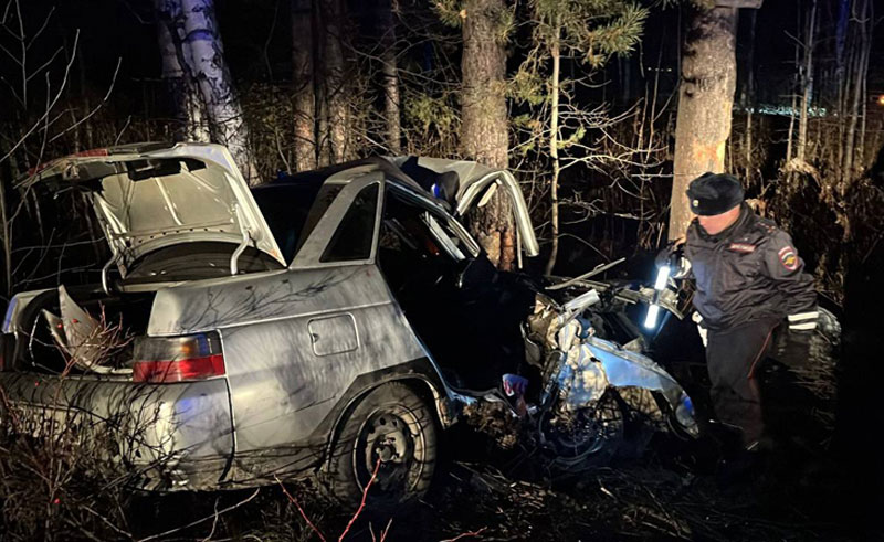 Девушка погибла, трое ранены: страшное ДТП под Верхней Пышмой | В Свердловской области в ДТП погибла 18-летняя девушка, четверо пострадали