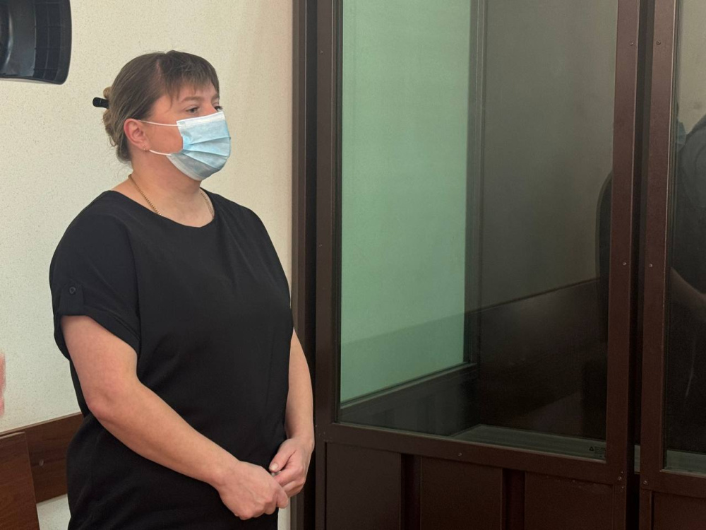 Экс-завхоза детсада осудили в Екатеринбурге за гибель девочки  | В Екатеринбурге экс-завхозу детсада вынесли приговор из-за гибели девочки 