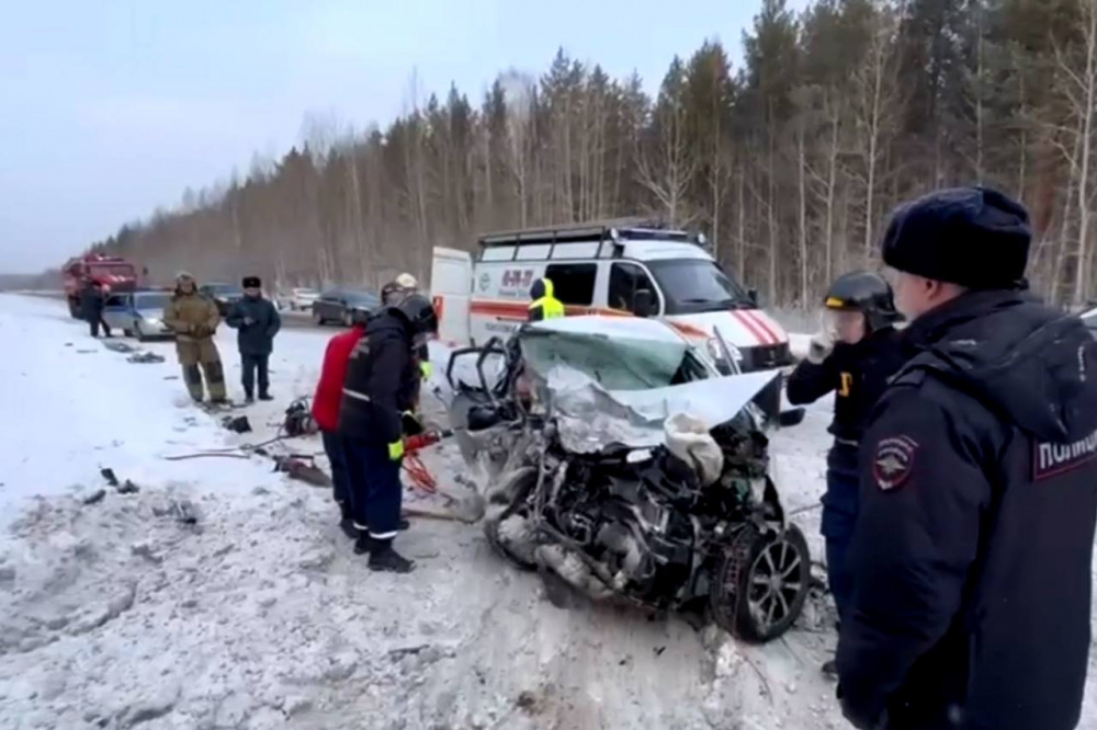На уральской «трассе смерти» погиб ещё один человек  | В Свердловской области шесть человек пострадали в ДТП 