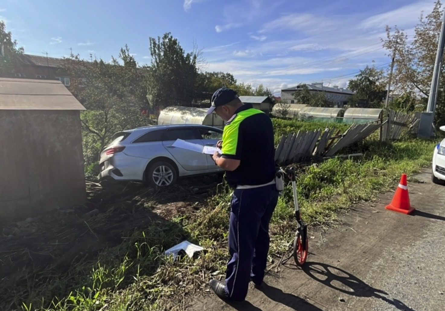 Госавтоинспекция Екатеринбурга устанавливает обстоятельства ДТП со смертельным исходом