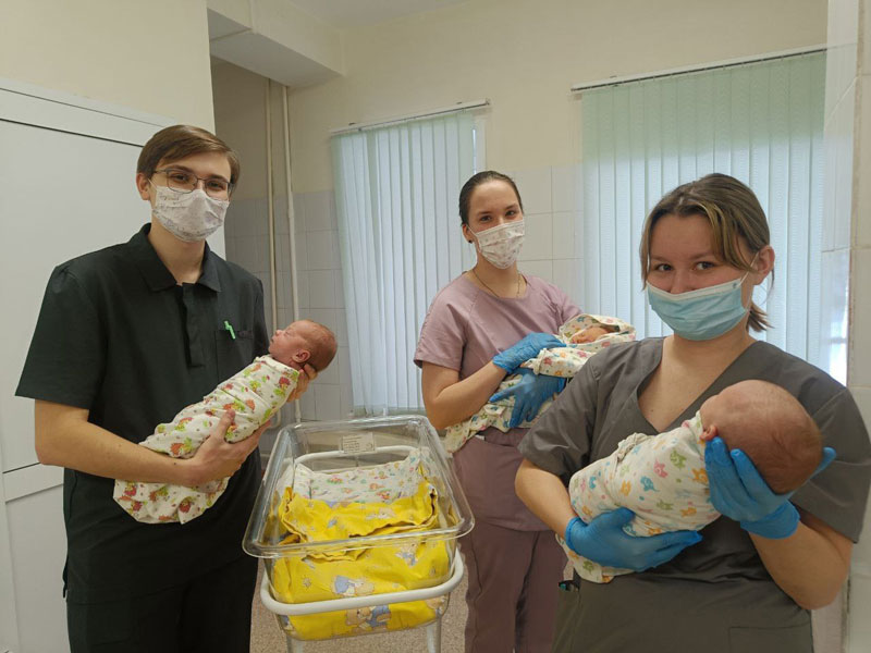 Медицинские династии Первоуральска: студенты УГМУ на практике в детской больнице | Студенты УГМУ начали практику в детской городской больнице Первоуральска