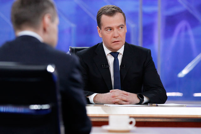 Дмитрий Медведев: в борьбе с коррупцией власть обязана двигаться вперед