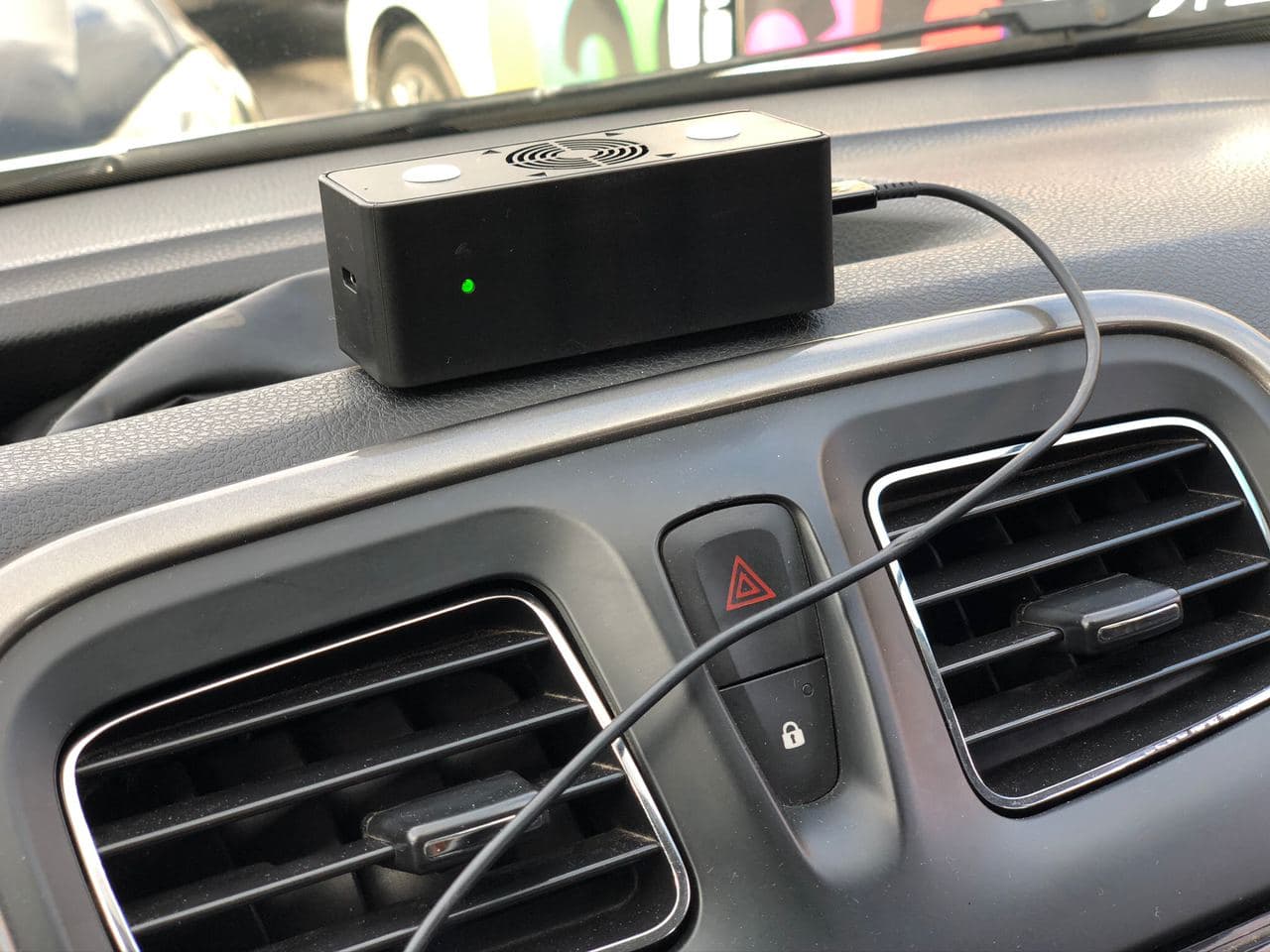 Обеззараживающие гаджеты Ростеха появились в такси 12 городов-миллионников