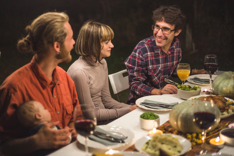 Гадания, запреты и обряд с конвертами: как отмечали 6 декабря на Руси и что сулят приметы в 2025 году | 6 декабря православные чтят память благоверного князя Александра Невского