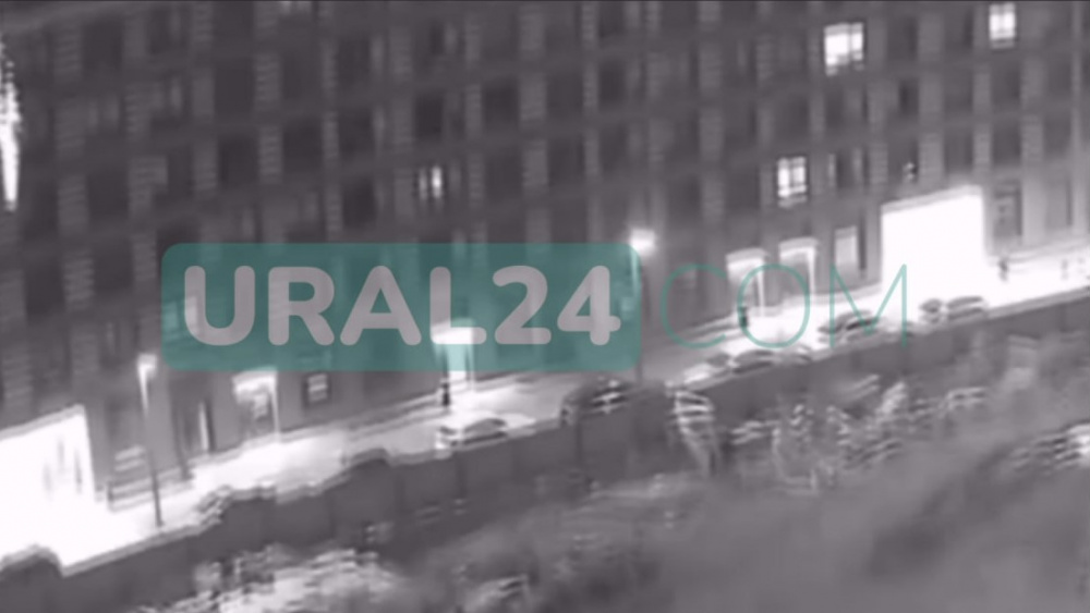 Огонь будто упал сверху и потом была вспышка. Видео | Появилось видео огненного столба и вспышки в Екатеринбурге