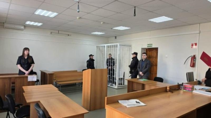 Угрозы продавцу в уральском магазине — злоумышленника арестовали на 2 месяца | В Свердловской области арестовали мужчину, угрожавшего продавцу оружием