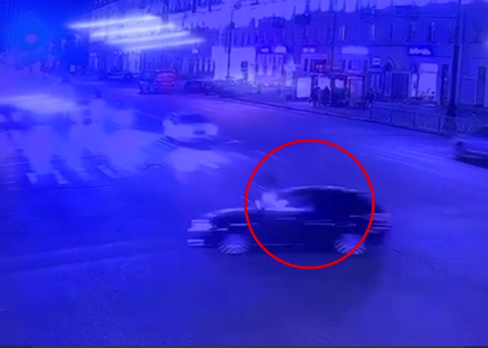 В центре Екатеринбурга в ДТП погиб мотоциклист | "Subaru" задавил мотоциклиста в центре Екатеринбурга В центре Екатеринбурга в ДТП погиб мотоциклист | "Subaru" задавил мотоциклиста в центре Екатеринбурга