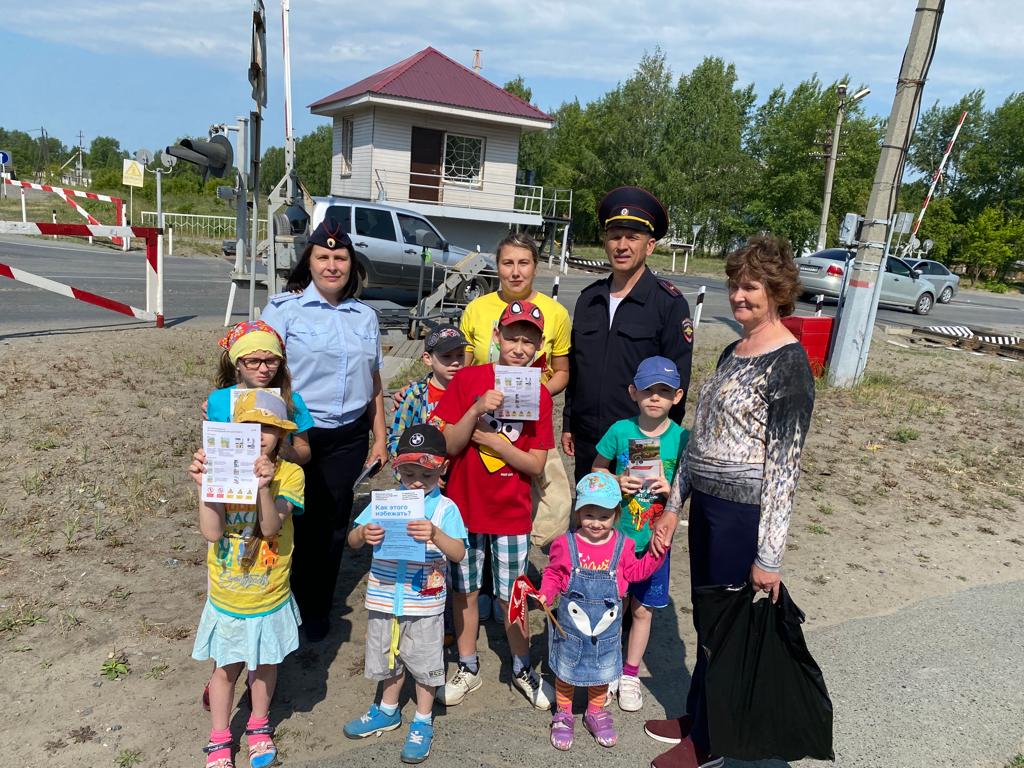 Госавтоинспекция и РЖД борются за безопасность на железнодорожных переездах в Свердловской области