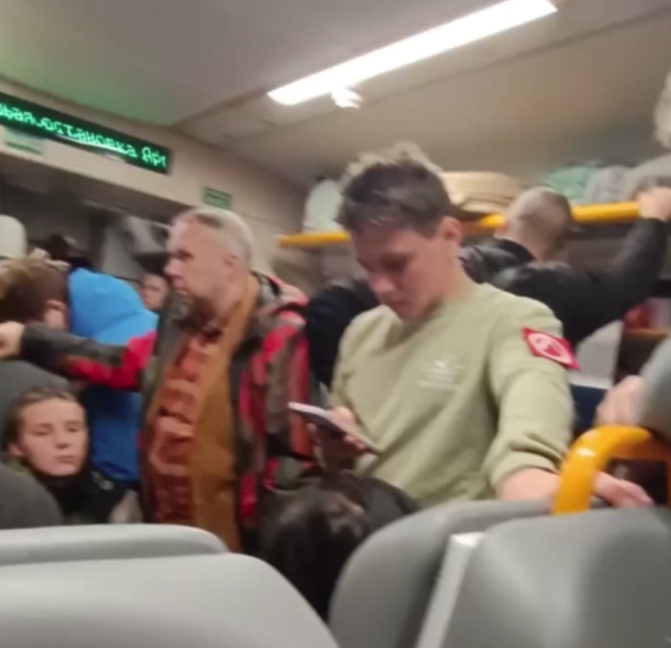 В поездах "Орлан" между Екатеринбургом и Челябинском снова появились проблемы В поездах "Орлан" между Екатеринбургом и Челябинском снова появились проблемы