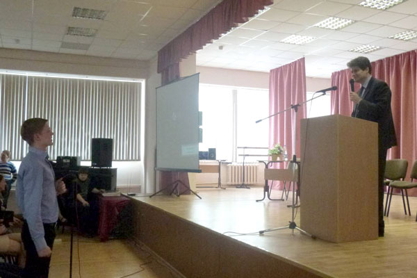 Цыганский поселок на ВИЗе будут сносить Цыганский поселок на ВИЗе будут сносить