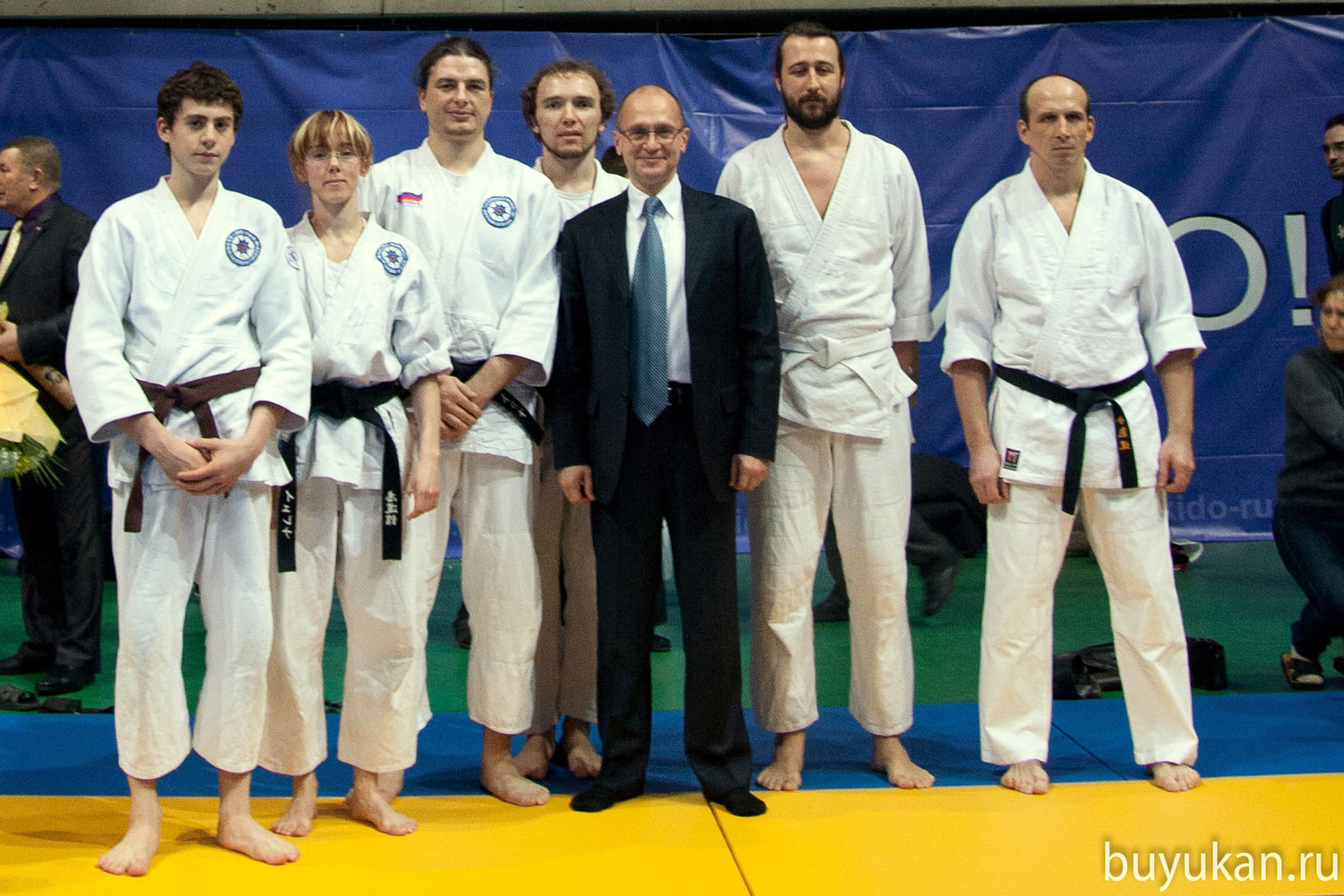 Сергей Кириенко хочет быть здоровым как Стивен Сигал