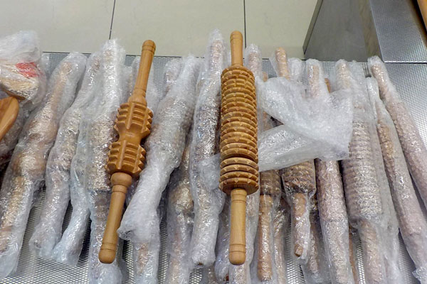 Массаж отменяется: партию массажеров задержали кольцовские таможенники