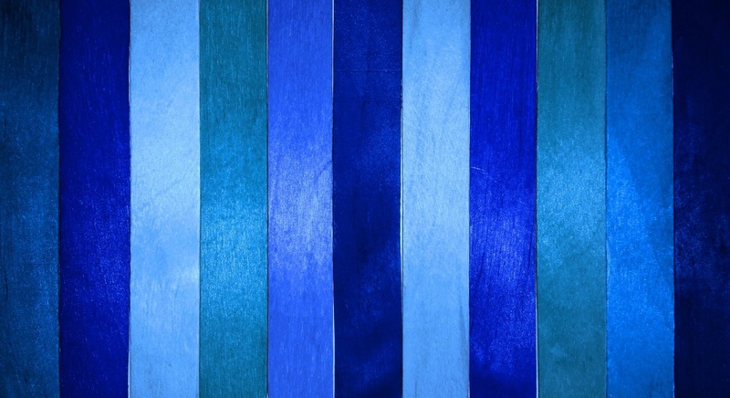 В Челябинской области после жалобы женщины перекрасили желто-синий забор у жилого дома В Челябинской области после жалобы женщины перекрасили желто-синий забор у жилого дома