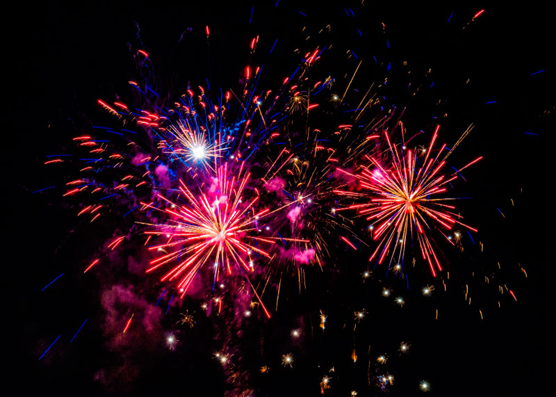 Уральские туристы не увидят в Сочи новогоднего фейерверка  | В Сочи отказались от новогодних фейерверков 