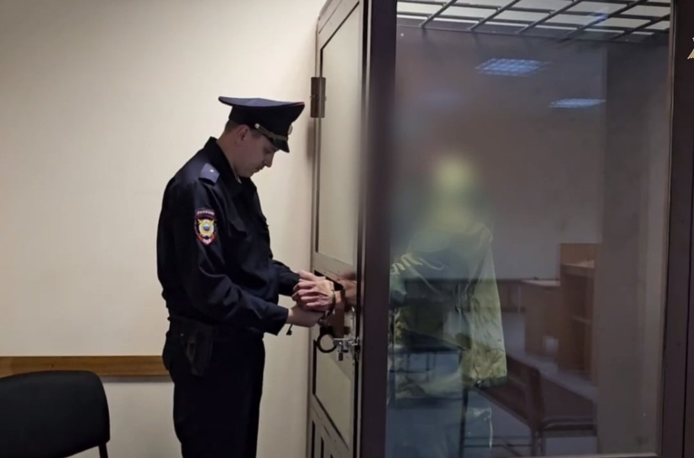 Выстрелил из ружья — 45-летний челябинец обвиняется в убийстве своей жены-учительницы  | На Южном Урале мужчина застрелил свою супругу-педагога 