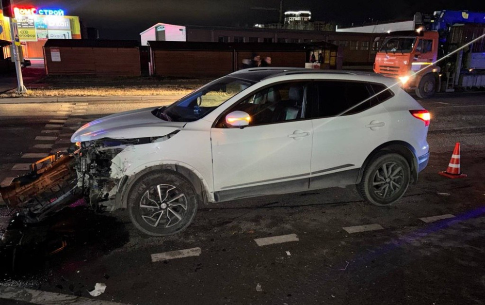 В Тюменской области водитель-бесправник погубил 17-летнюю пассажирку  | В Тобольске 17-летняя девушка погибла в ДТП 