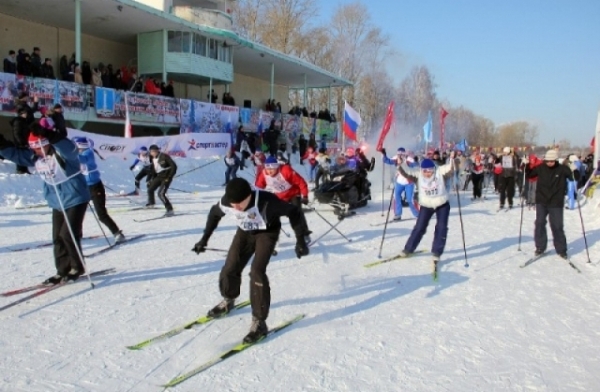 Свердловская полиция поучаствовала в «Лыжне России-2013» Свердловская полиция поучаствовала в «Лыжне России-2013»