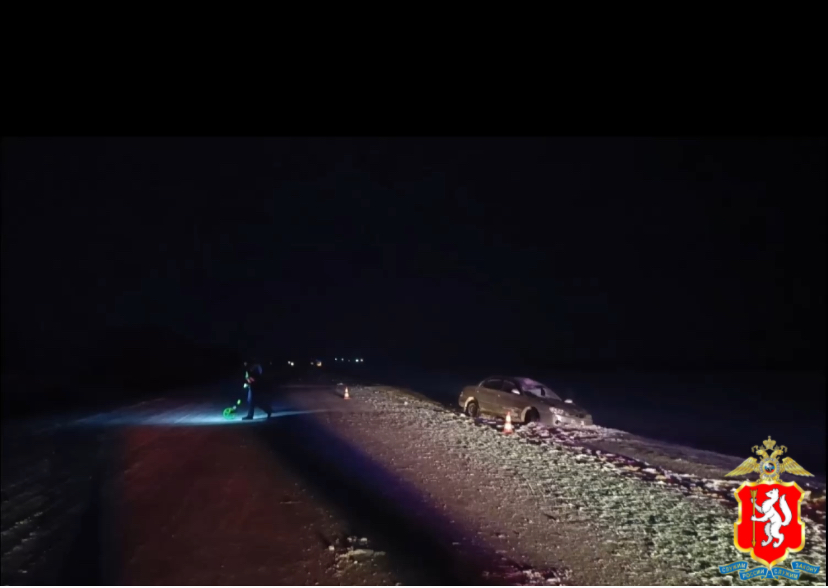 ДТП в Свердловской области: погибла пешеход | Женщина погибла под колесами машины в Туринском районе ДТП в Свердловской области: погибла пешеход | Женщина погибла под колесами машины в Туринском районе