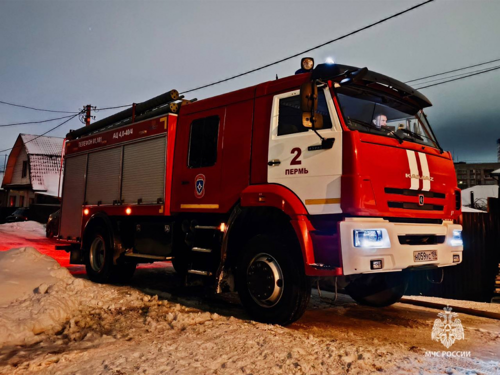 Две пожилые женщины погибли в результате ночного пожара в Перми | В Перми ночной пожар погубил двух женщин 