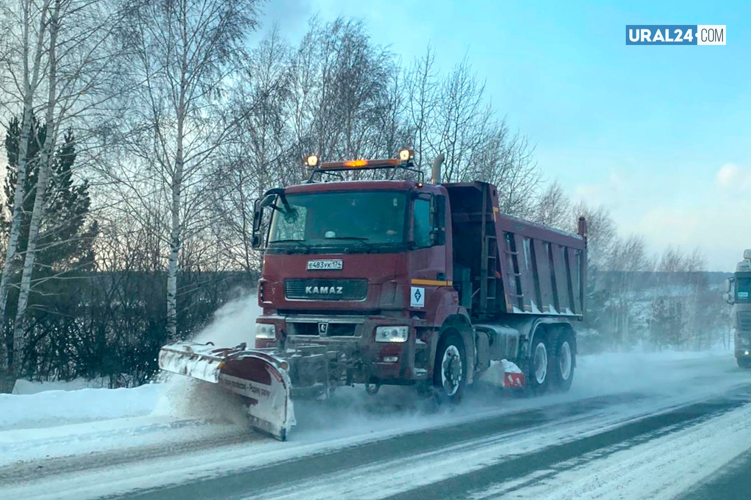На дорогах Свердловской области и ХМАО введён режим повышенной готовности На дорогах Свердловской области и ХМАО введён режим повышенной готовности