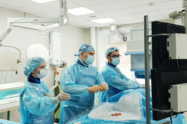 На Среднем Урале хирурги вернули 77-летнему уральцу возможность двигаться без боли На Среднем Урале хирурги вернули 77-летнему уральцу возможность двигаться без боли