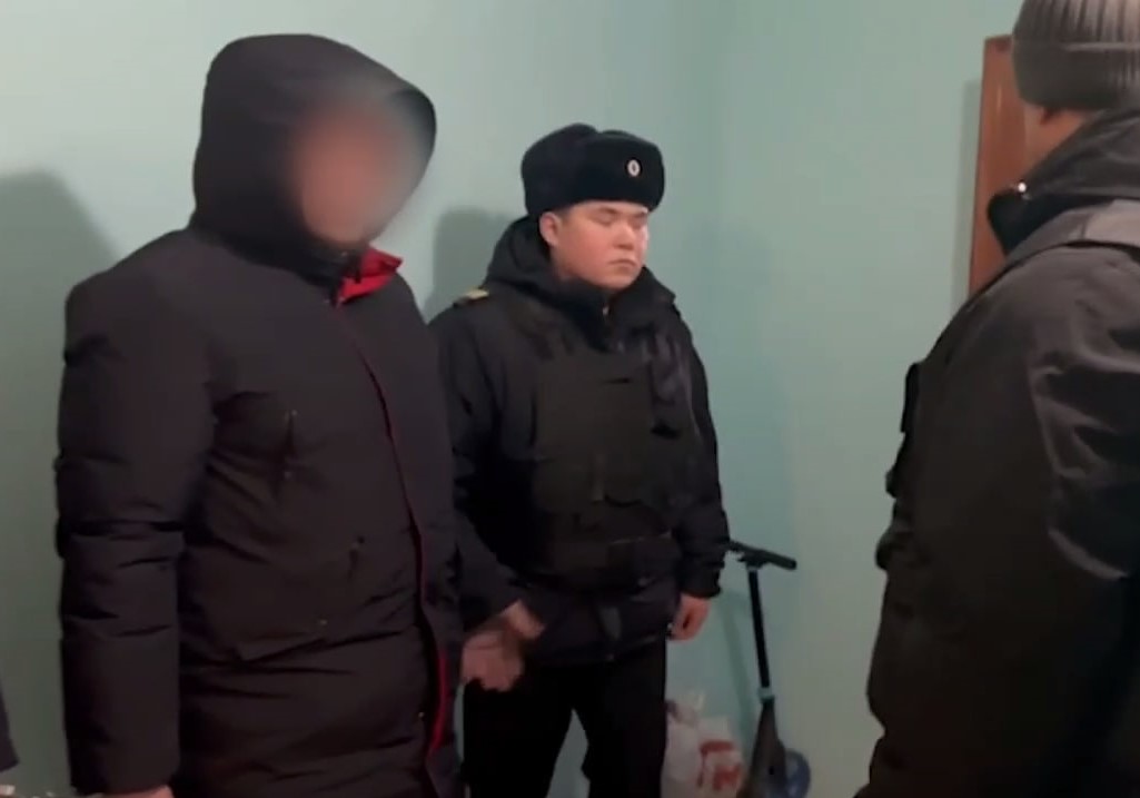 Житель Ямала нанёс ножевые ранения лежавшему оппоненту 